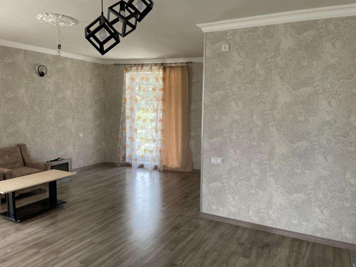 Armani Guest House Martuni Dış mekan fotoğraf